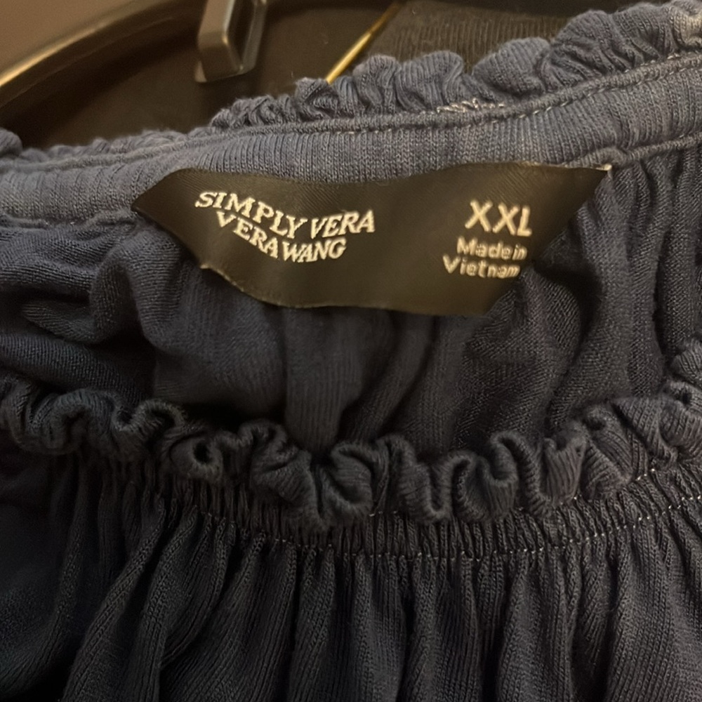 Simply Vera Wang Dip Dye Blue/White blouse in 2XXL - Picture 3 of 6